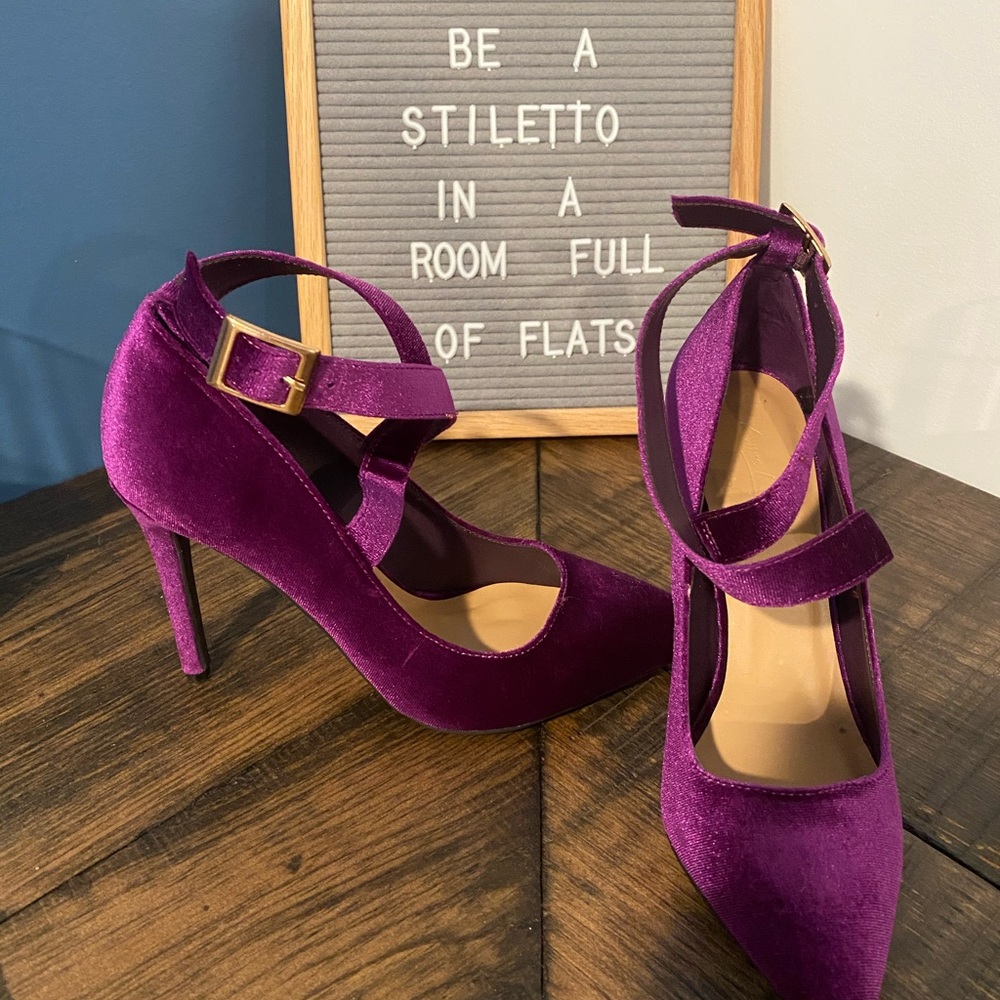 Purple Criss Cross Pumps💜💜